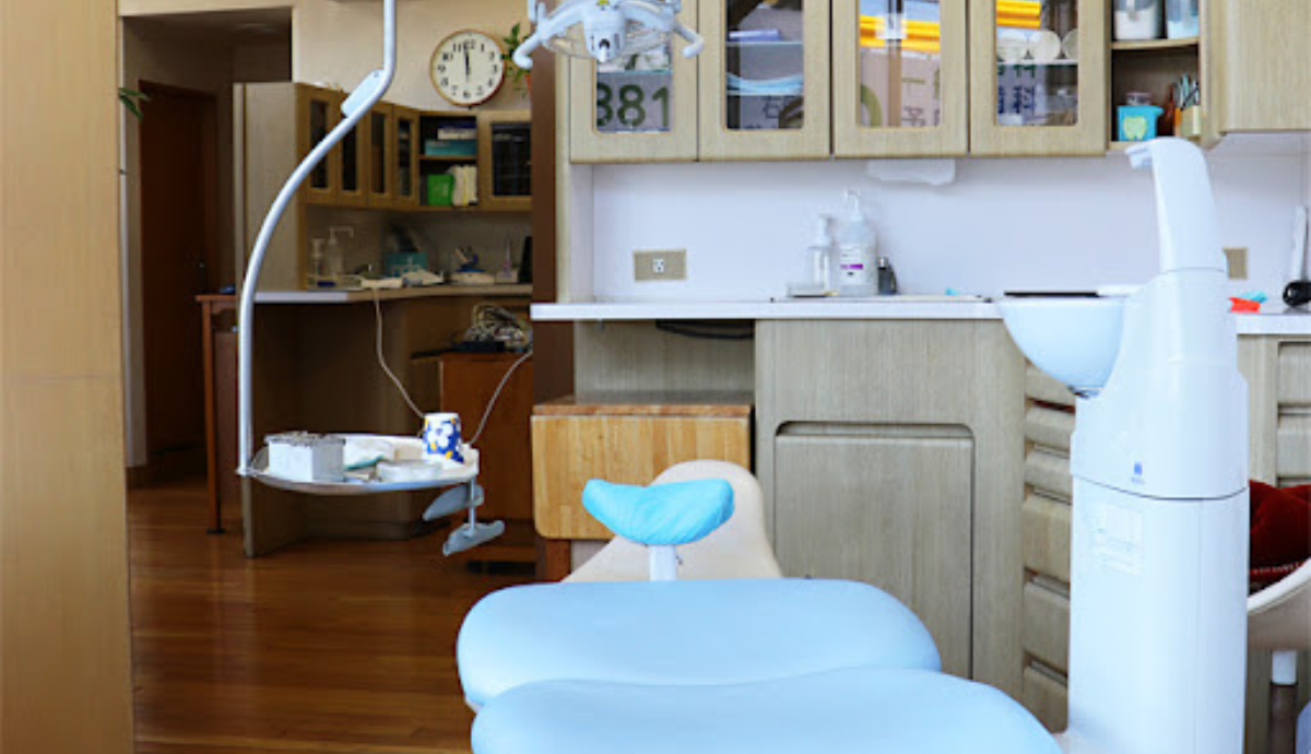 ①なおた歯科医院②診察室③院内