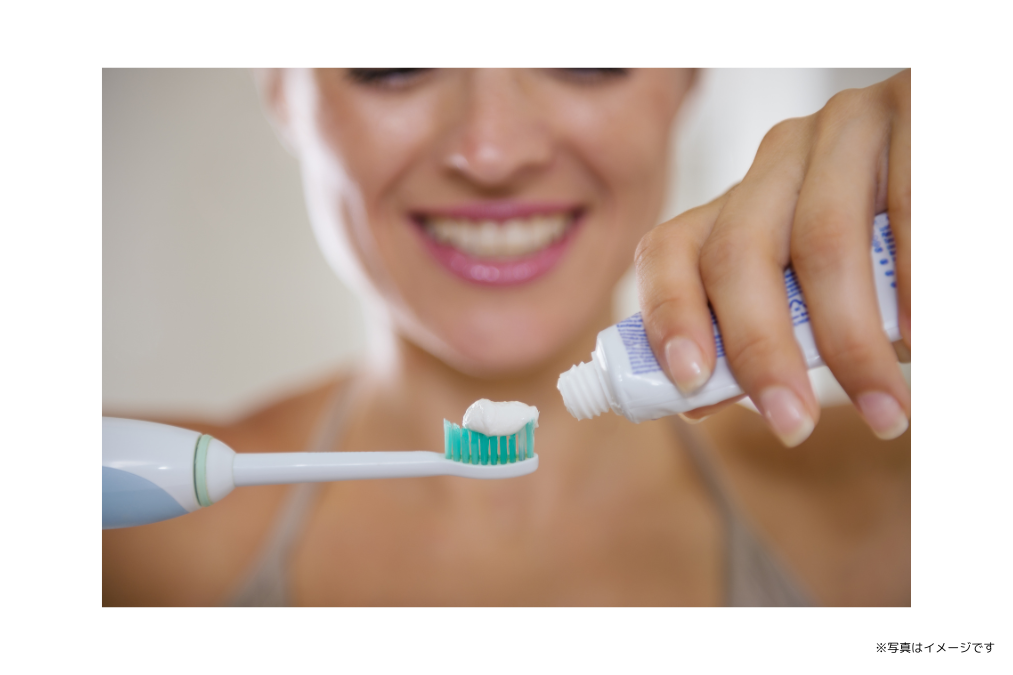 ①歯周病・義歯(入れ歯)でお悩みの方は山崎歯科医院へ ②③イメージ写真