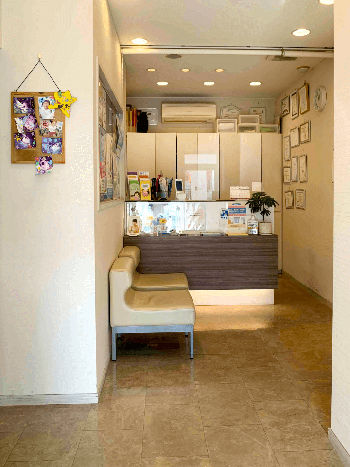 【あき亀山駅から車で3分】丁寧なカウンセリングと痛みへの配慮で安心して通える ほりお歯科クリニック