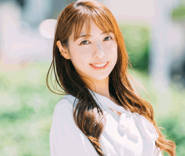 きれいな口元で笑顔が輝きます