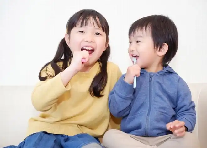 将来にわたって健康な歯を保てるように小児歯科診療が行われています