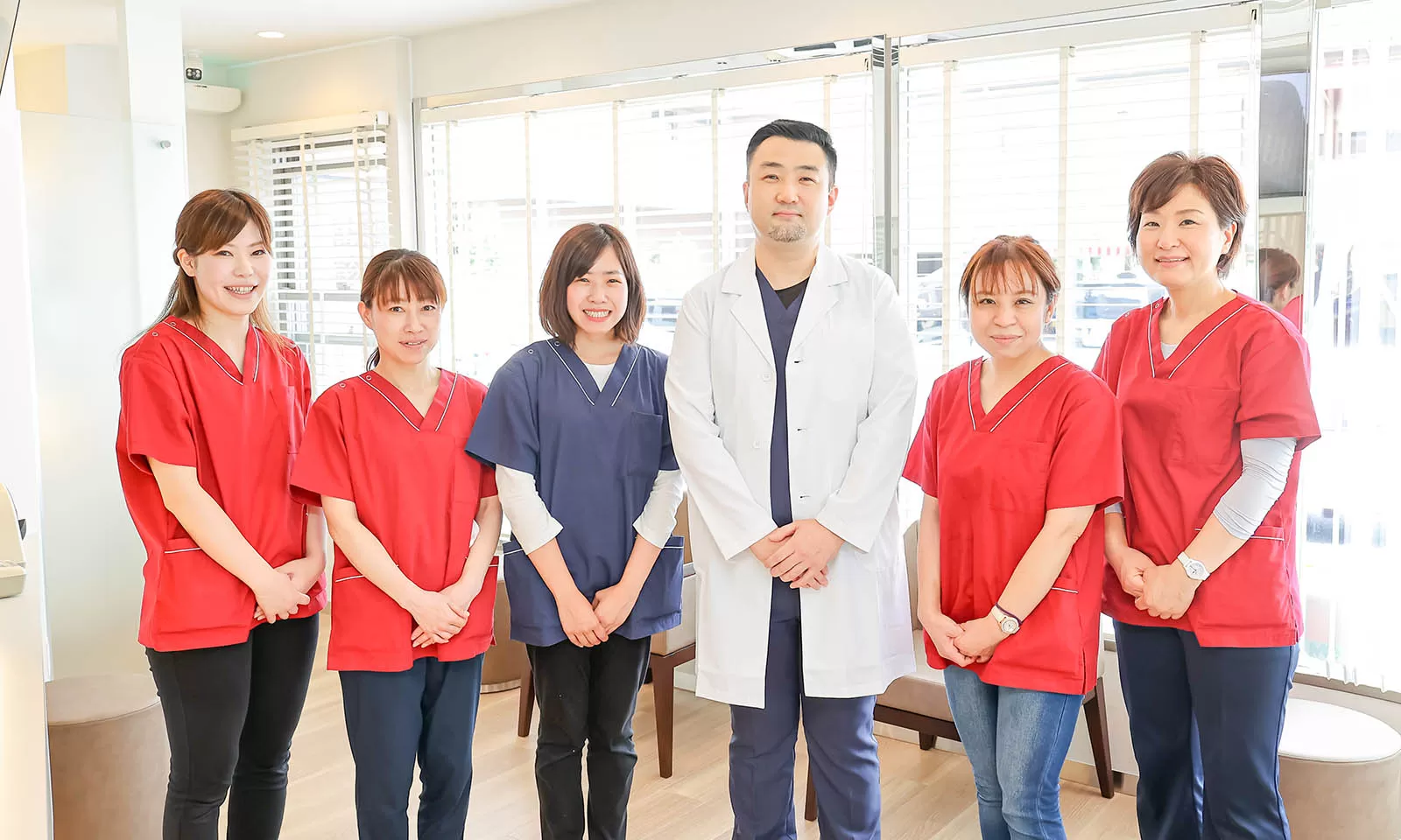 身体的な理由や高齢などで通院が困難な患者様に対して、訪問診療を通じた歯科医療を提供しています